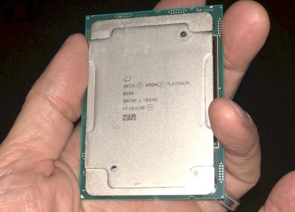 intel-cascade-lake-chip-logo